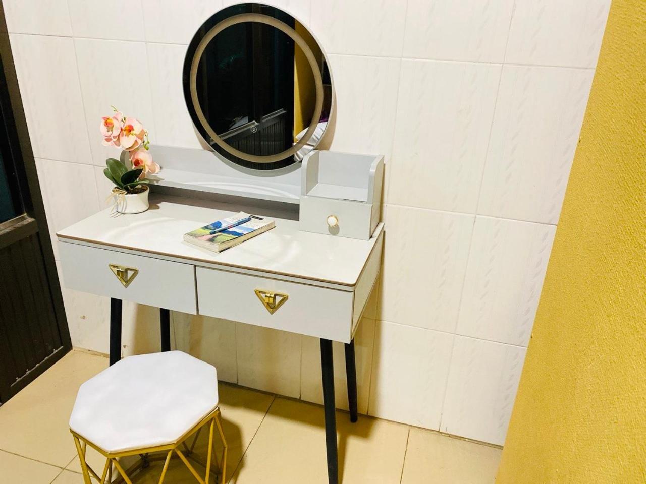 Social Backpacker Hostel & Rooftop Bar Battambang Ngoại thất bức ảnh