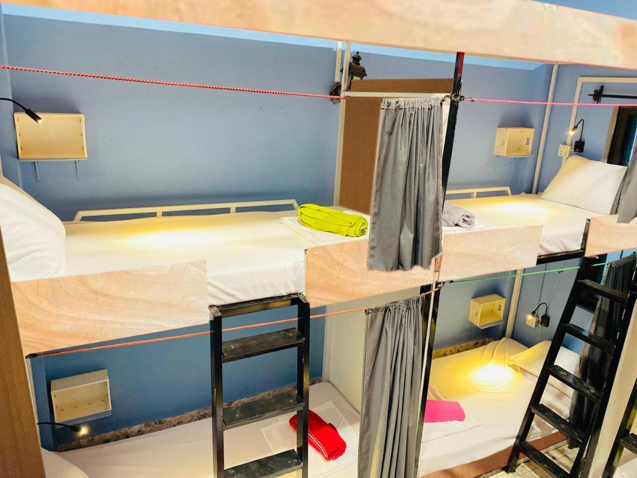 Social Backpacker Hostel & Rooftop Bar Battambang Ngoại thất bức ảnh