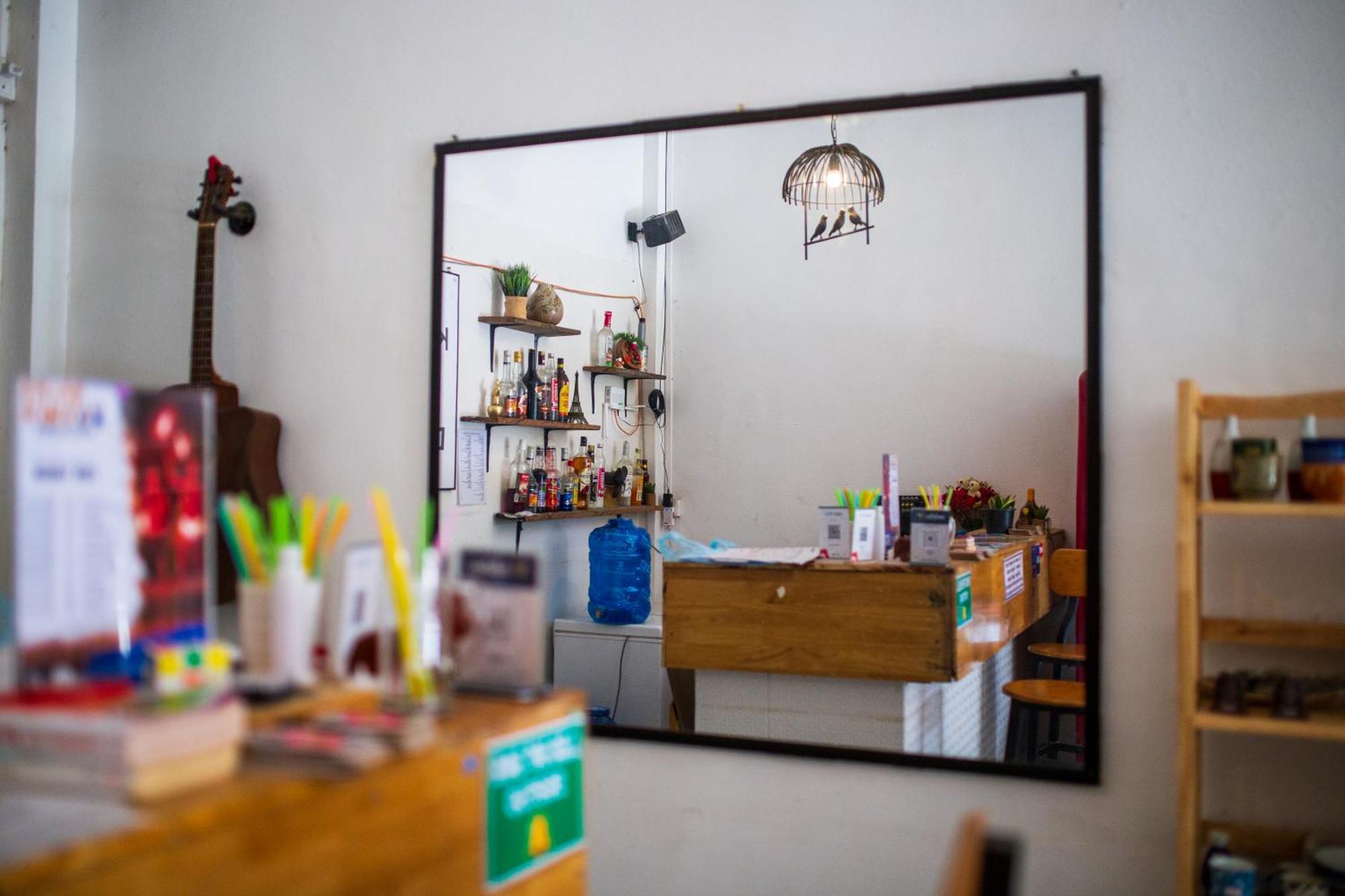 Social Backpacker Hostel & Rooftop Bar Battambang Ngoại thất bức ảnh